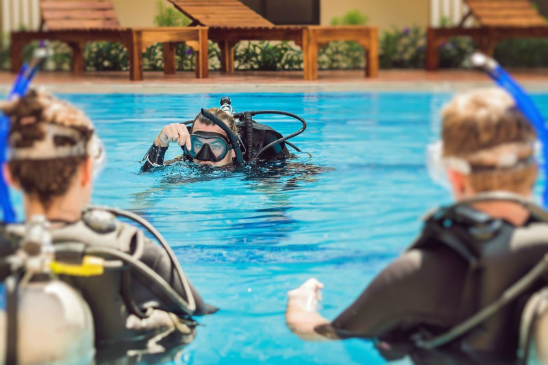 Reasons to Take Lessons from a Professional Scuba Diving School